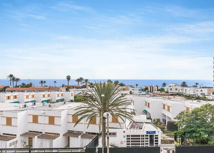 Las Olas Sea View